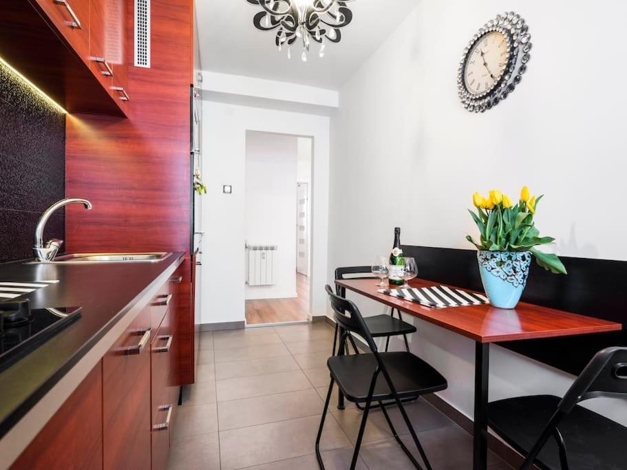 Apartament Kolorowy Krasków Εξωτερικό φωτογραφία